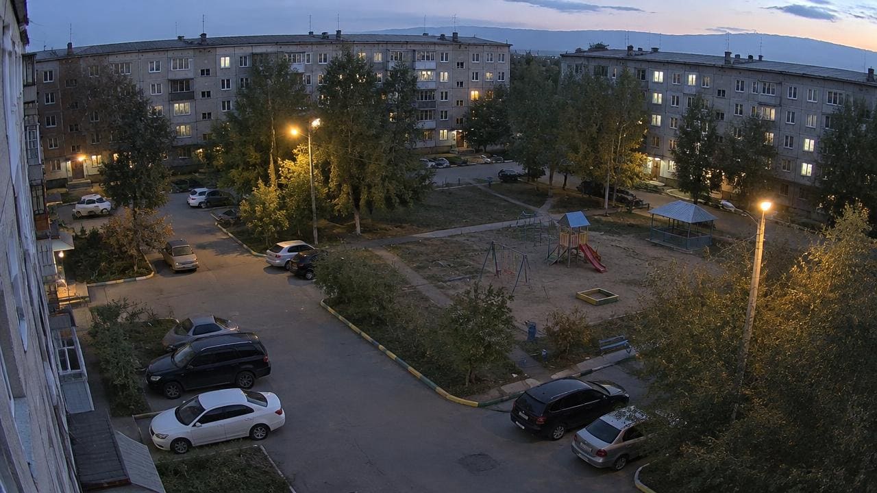 ул. Толебаева / перекрёсток