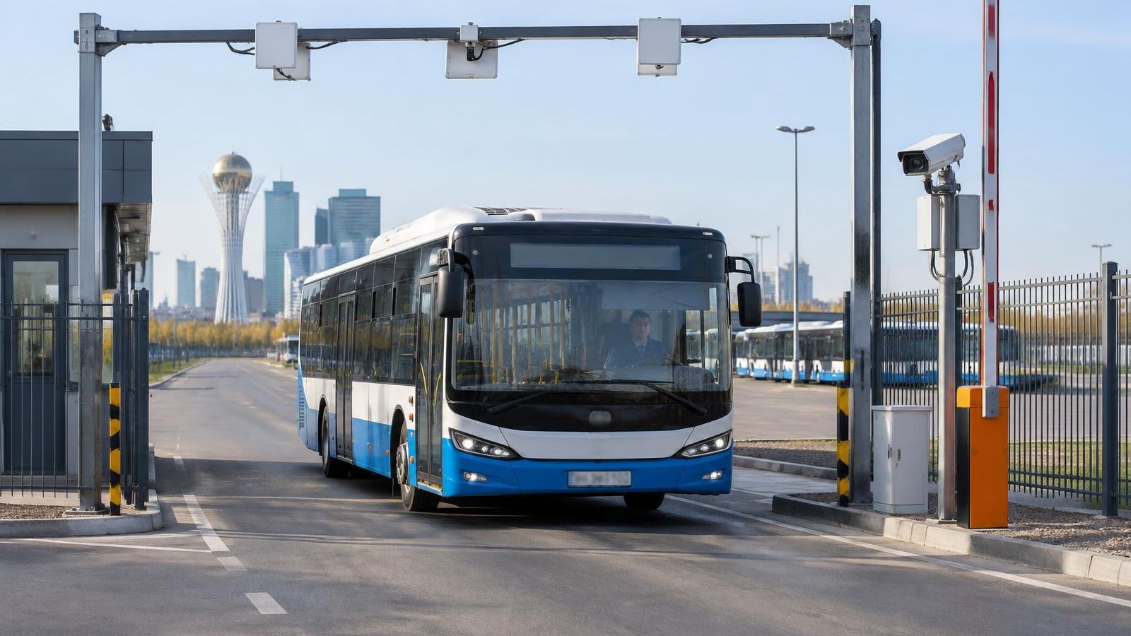 RFID-антенны и камера номеров на воротах парка